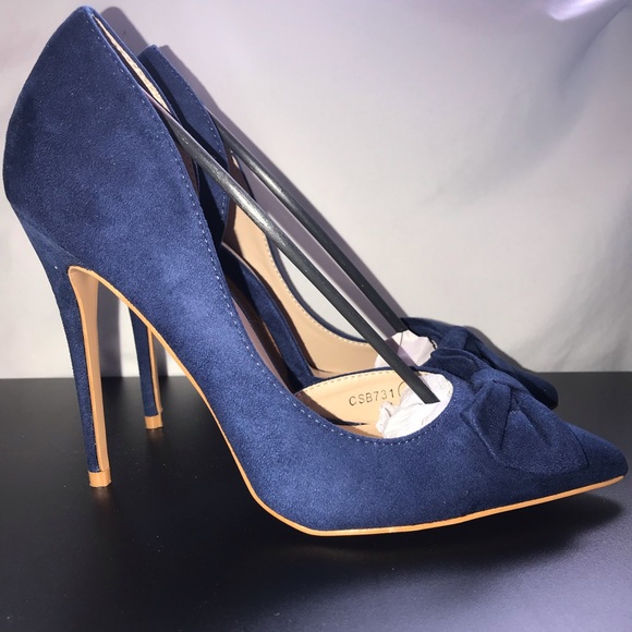 navy blue heels with bow
